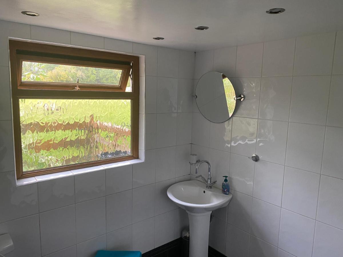 Mountain Suite, Stunning Views, Brecon Beacons Llanhamlach Exterior photo